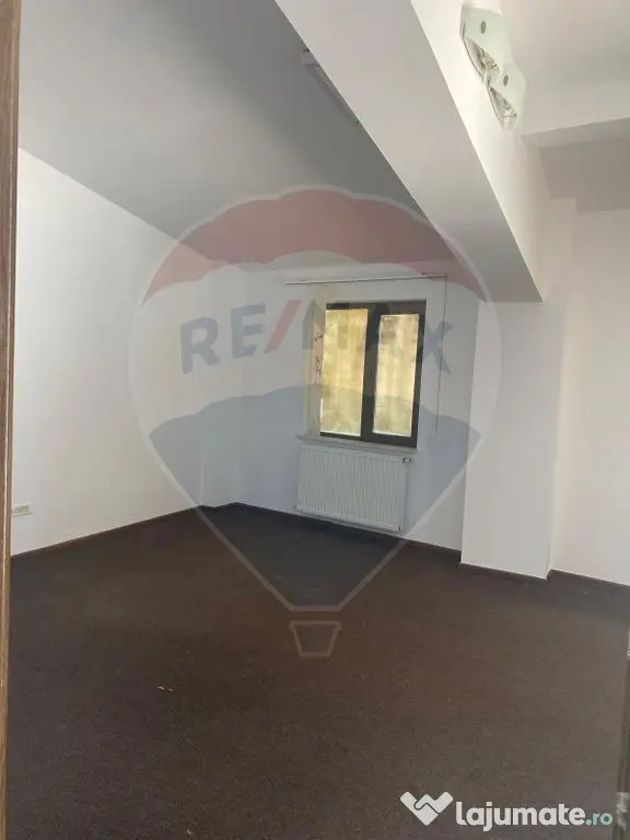 Spațiu de birouri de închiriat – 300 mp, 3 nivele, Do...