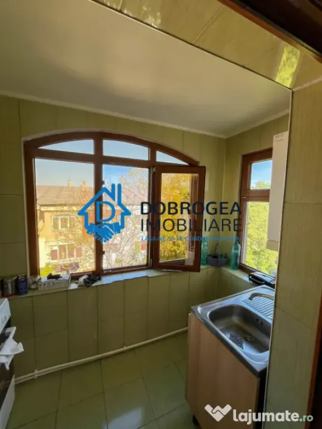 E3- APARTAMENT 2 CAMERE DECOMANDAT ,CENTRALA PROPRIE