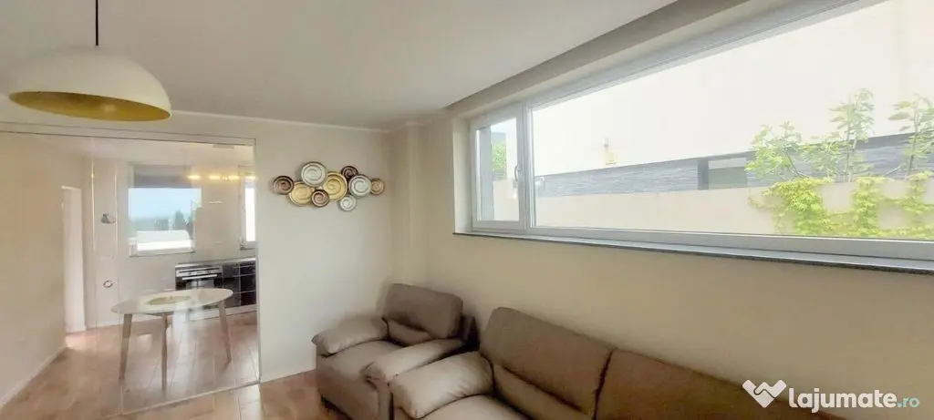 De vânzare casă premium tip duplex, vedere spre Lacul B...