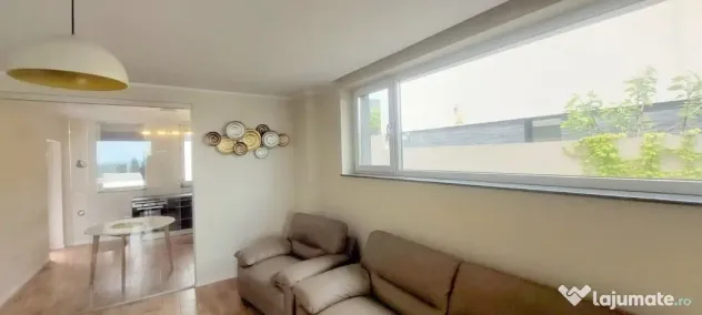 De vânzare casă premium tip duplex, vedere spre Lacul B...