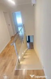 De vânzare casă premium tip duplex, vedere spre Lacul B...