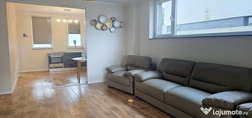 De vânzare casă premium tip duplex, vedere spre Lacul B...