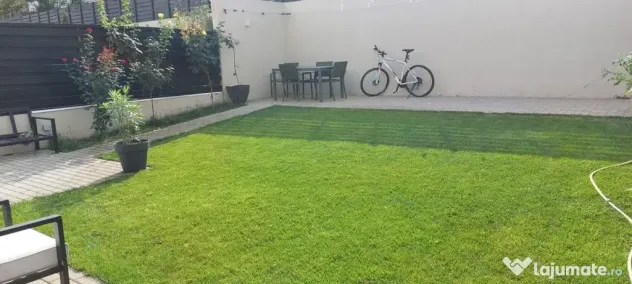 De vânzare casă premium tip duplex, vedere spre Lacul B...
