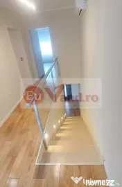 De vânzare casă premium tip duplex, vedere spre Lacul Brates 