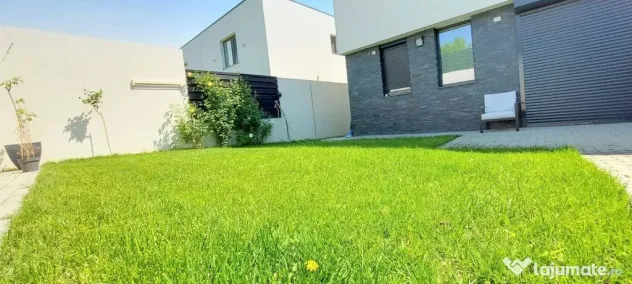 De vânzare casă premium tip duplex, vedere spre Lacul B...