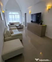 Etaj in vilă premium, 2 dormitoare, terasă, grădină 700