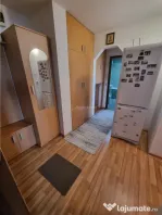 Apartament 2 cam decomandat renovat si mobilat zona 800
