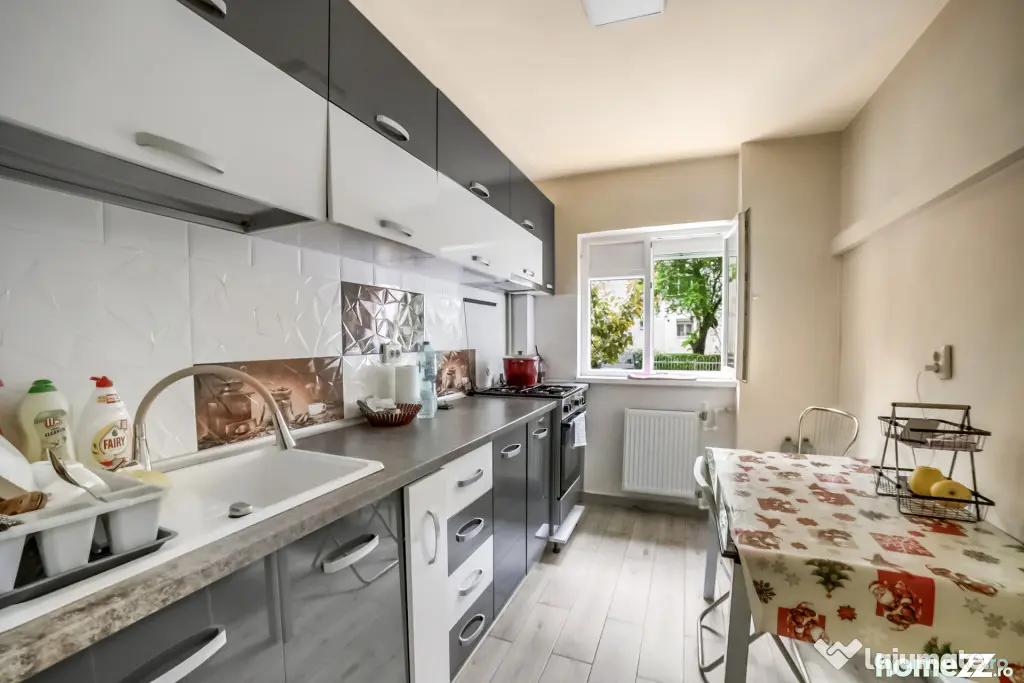 Dristor*Decomandat*An 1983*Ready to move in*9 min metrou
