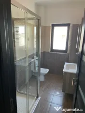 Închiriez 2 camere 