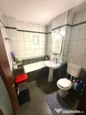 3 camere decomandat etaj 3 Bigul Nou -centrala -72mp