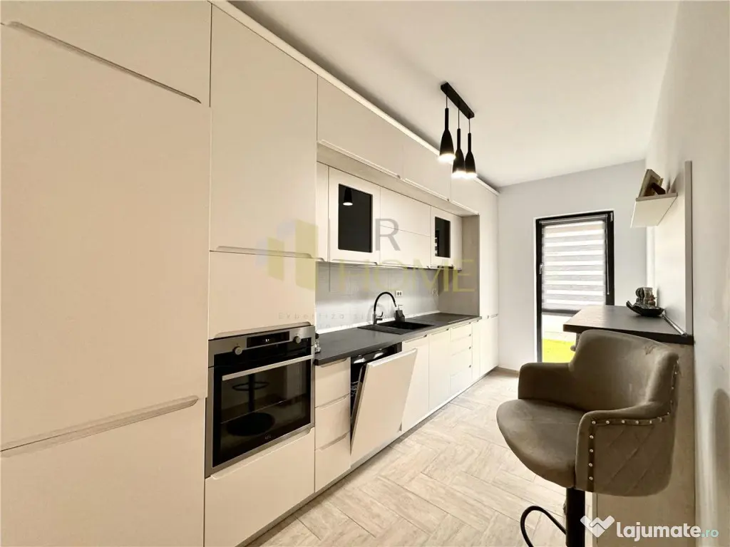 Apartament 3 camere, bloc nou, parcare privata, MRS Smart Al