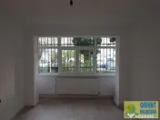 Tomis 2, de vanzare 2 camere, parter, gaze, renovat 