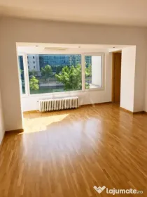 4 camere Unirii/Mircea Voda, centrală, et. 1, an 1987, metr