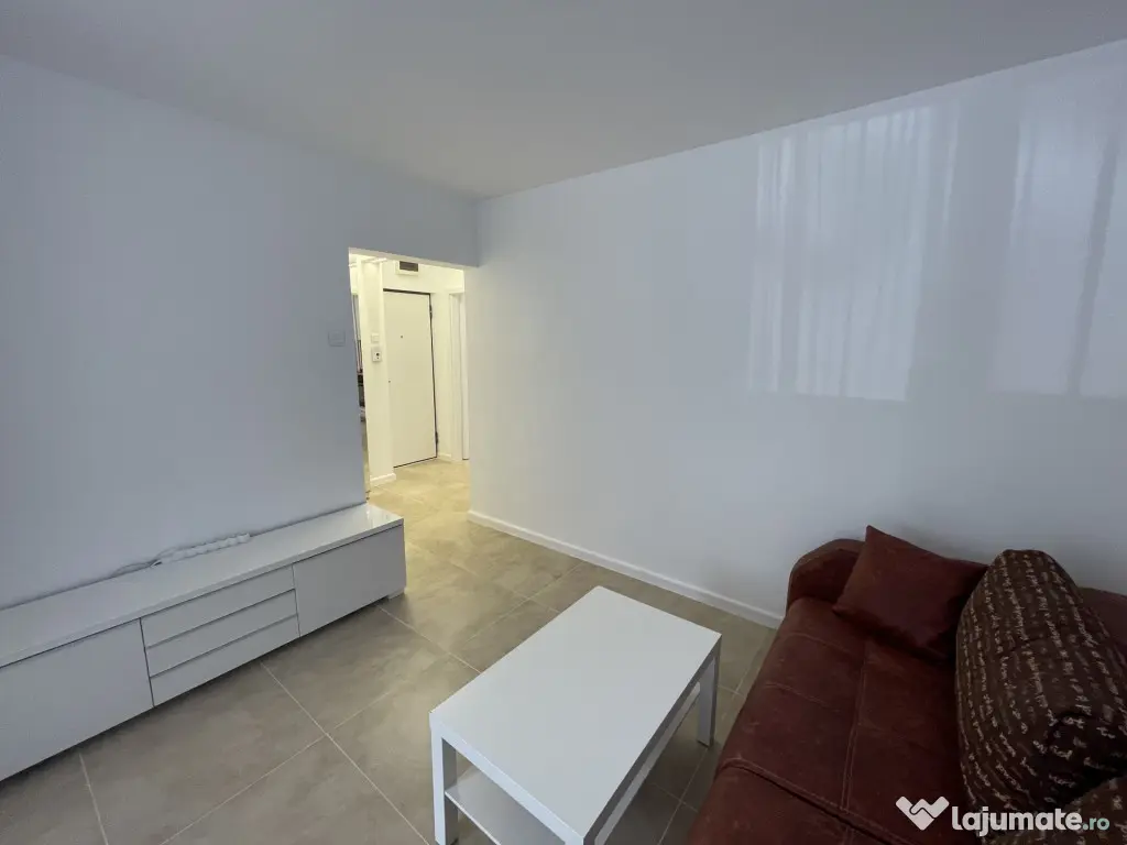 Drumul Taberei, Favorit, garsoniera la parter, 31mp, mobila