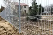 Construim garduri si porti 
