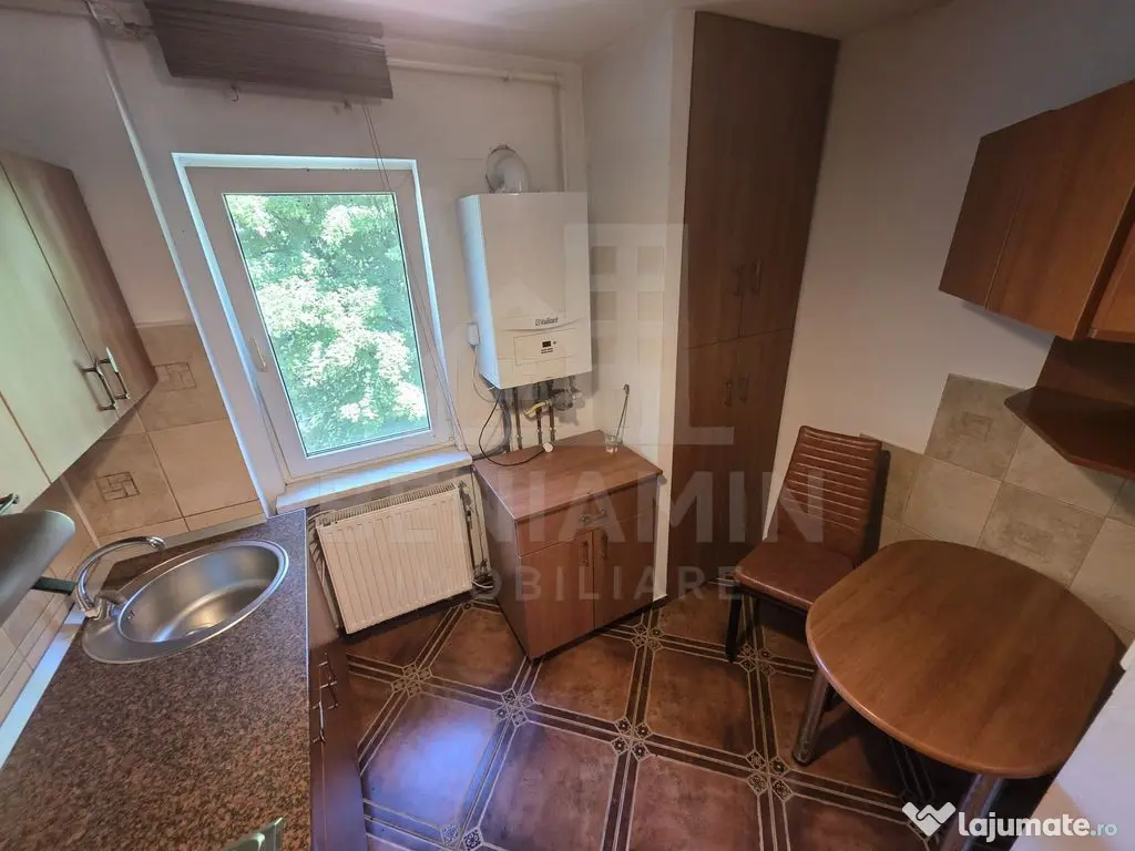Apartament 2 Camere Etaj 3 Cartier Astra 50mp