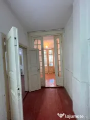 Apartament 4 camere de vânzare, în zona Piața Ovidiu, Con 