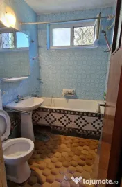 Tomis 2 apartament 3 camere decomandate, garaj si loc de ...