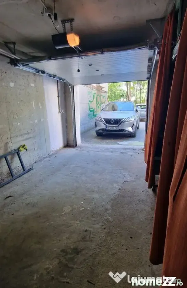 Tomis 2 apartament 3 camere decomandate, garaj si loc de ...
