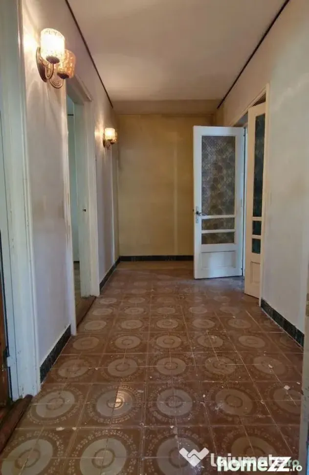 Tomis 2 apartament 3 camere decomandate, garaj si loc de ...