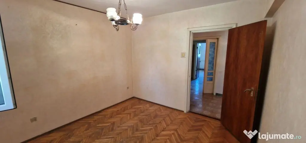 Tomis 2 apartament 3 camere decomandate, garaj si loc de ...