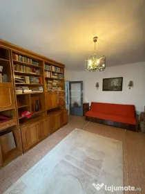 2 camere Vitan decomandat, parcare, et. 4, an 1988, metrou,
