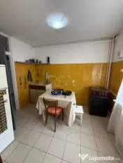 2 camere Vitan decomandat, parcare, et. 4, an 1988, metrou, 
