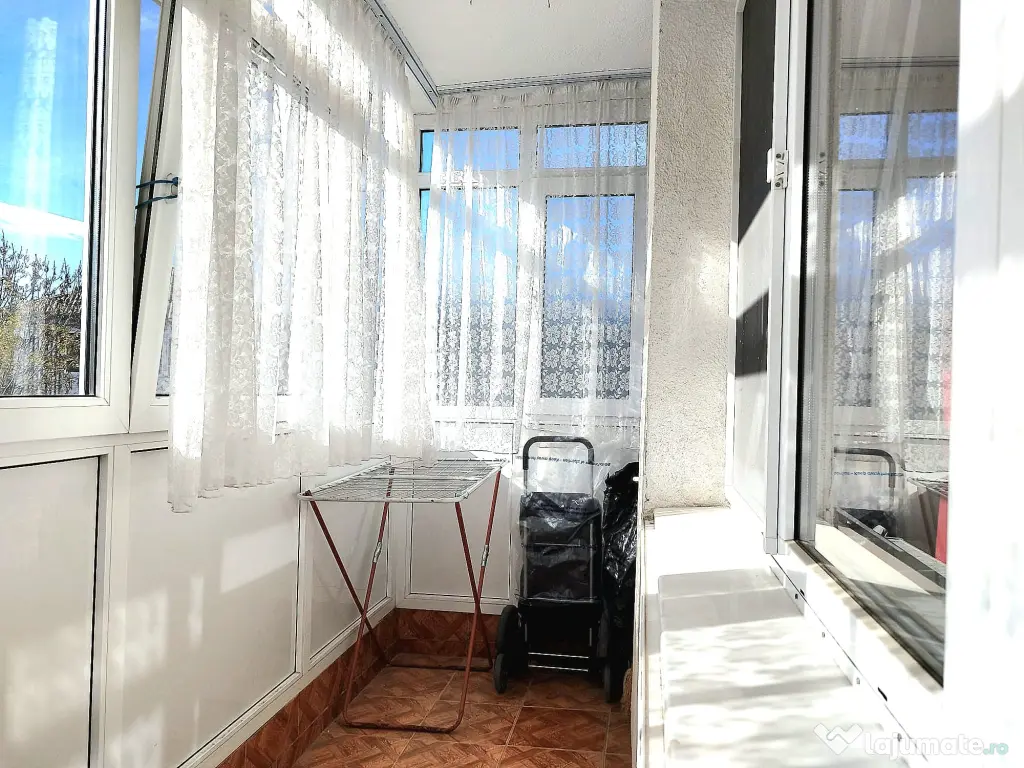 Apartament 3 camere in bloc deosebit - fara bulina,Aleea Parcului - proprietar