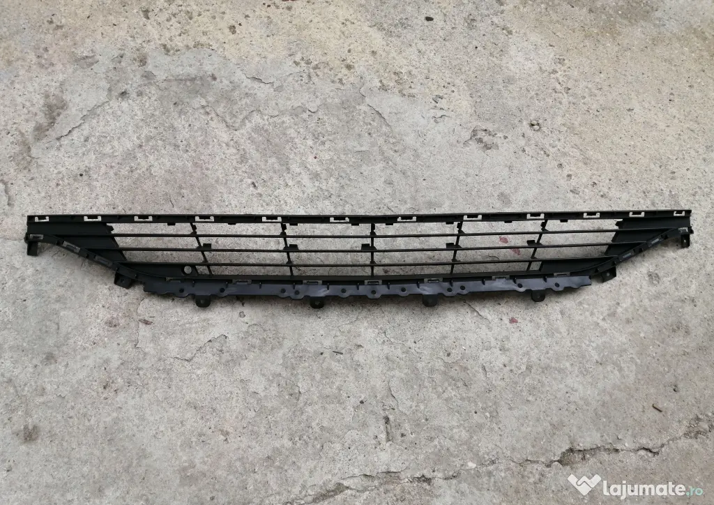 grila din bara Opel Astra K