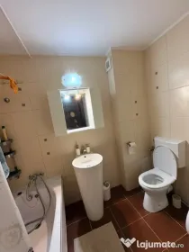 Studio de închiriat cu 2 camere central