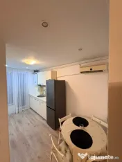 Studio de închiriat cu 2 camere central 