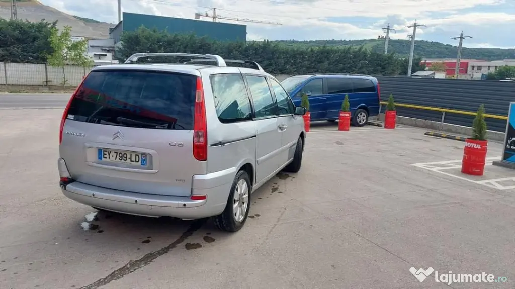 Citroen C8, 7 locuri, an 2007= rate cu buletinul