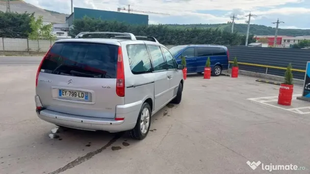 Citroen C8, 7 locuri, an 2007= rate cu buletinul