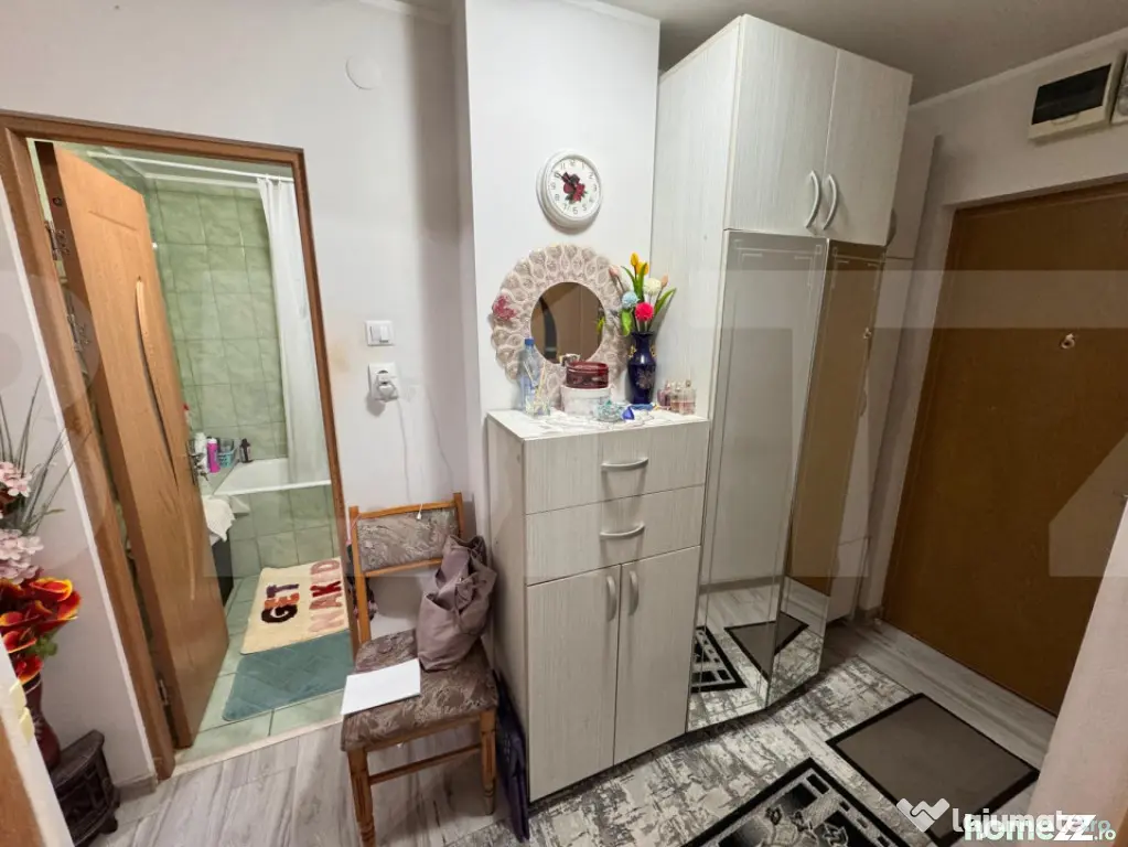 Garsonieră renovată, etaj 3, lângă Uvertura Mall – zon - Botosani (Botosani)