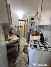 Garsonieră renovată, etaj 3, lângă Uvertura Mall – zon