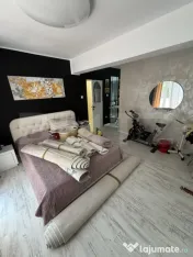 Apartament 3 camere, 92 mp, 2 parcari, zona Central 
