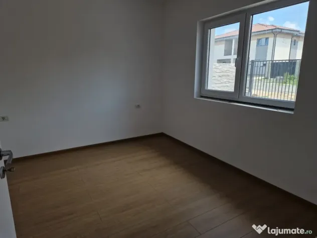 Vand Duplex Mosnita noua