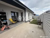 Vila parter mansardabila 4 camere 2 bai mobilatǎ/utilată 1 