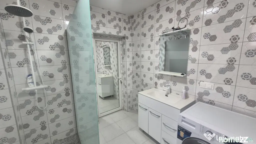 Casa cu 3 dormitoare de vanzare, 150 mp, teren 1345 mp, loca