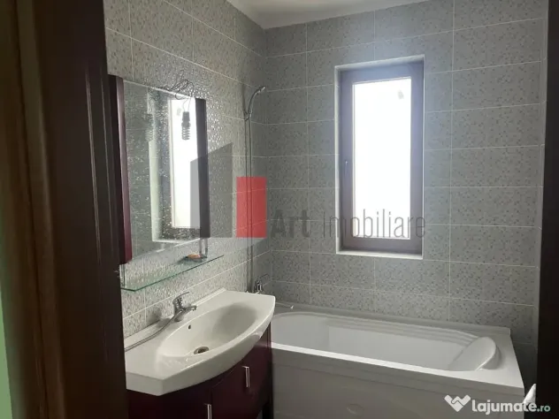CASA CU TEREN DE 5000MP - JUDET GIURGIU 30KM DE BUCURESTI
