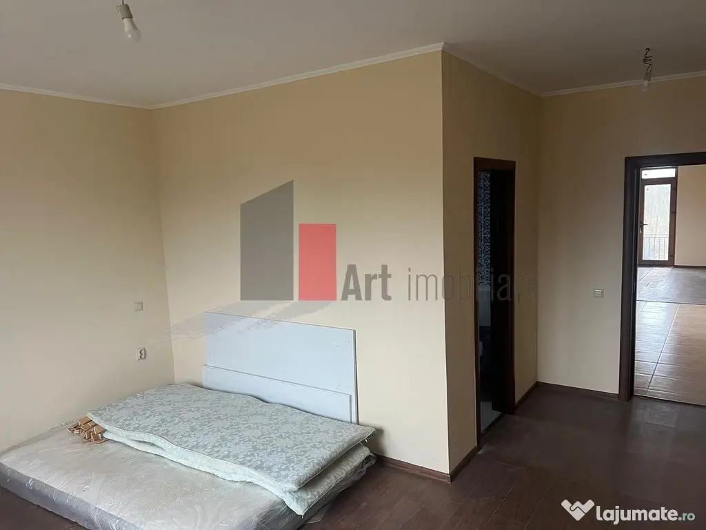 CASA CU TEREN DE 5000MP - JUDET GIURGIU 30KM DE BUCURESTI