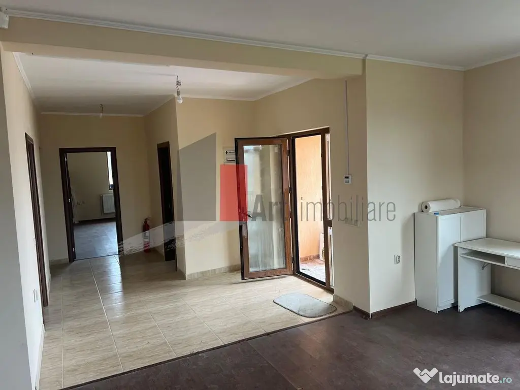 CASA CU TEREN DE 5000MP - JUDET GIURGIU 30KM DE BUCURESTI