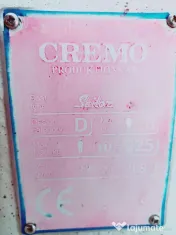 Barcă din fibră cu motor și peridoc 