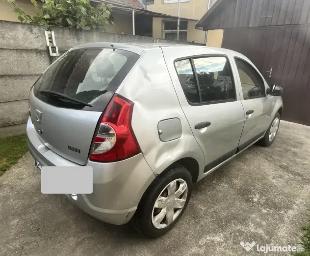Vând Dacia Sandero 1,4 benzină