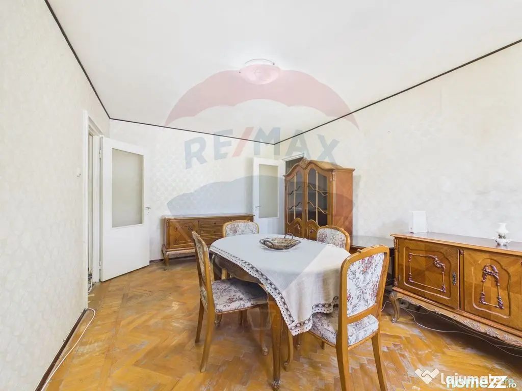 Apartament 3 camere Ultracentral in Slobozia