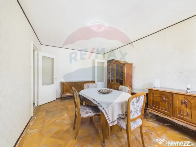 Apartament 3 camere Ultracentral in Slobozia