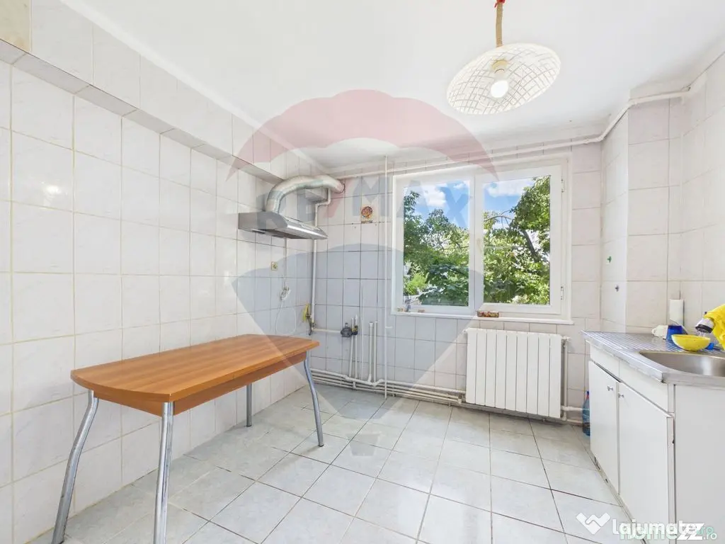 Apartament 3 camere Ultracentral in Slobozia