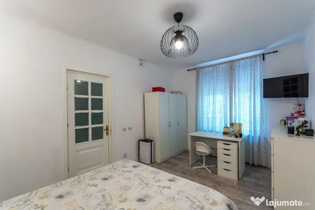 Eminescu Toamnei Casa 3 camere Comision 0%