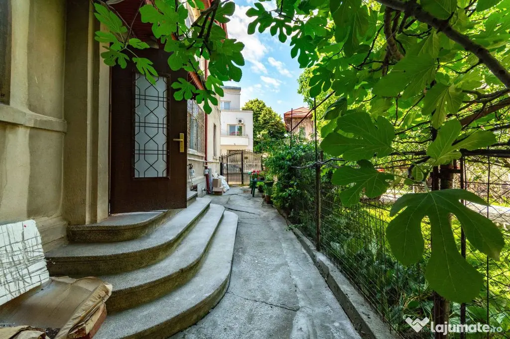 Eminescu Toamnei Casa 3 camere Comision 0%