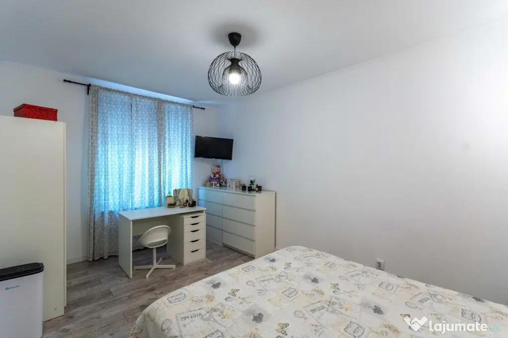 Eminescu Toamnei Casa 3 camere Comision 0%